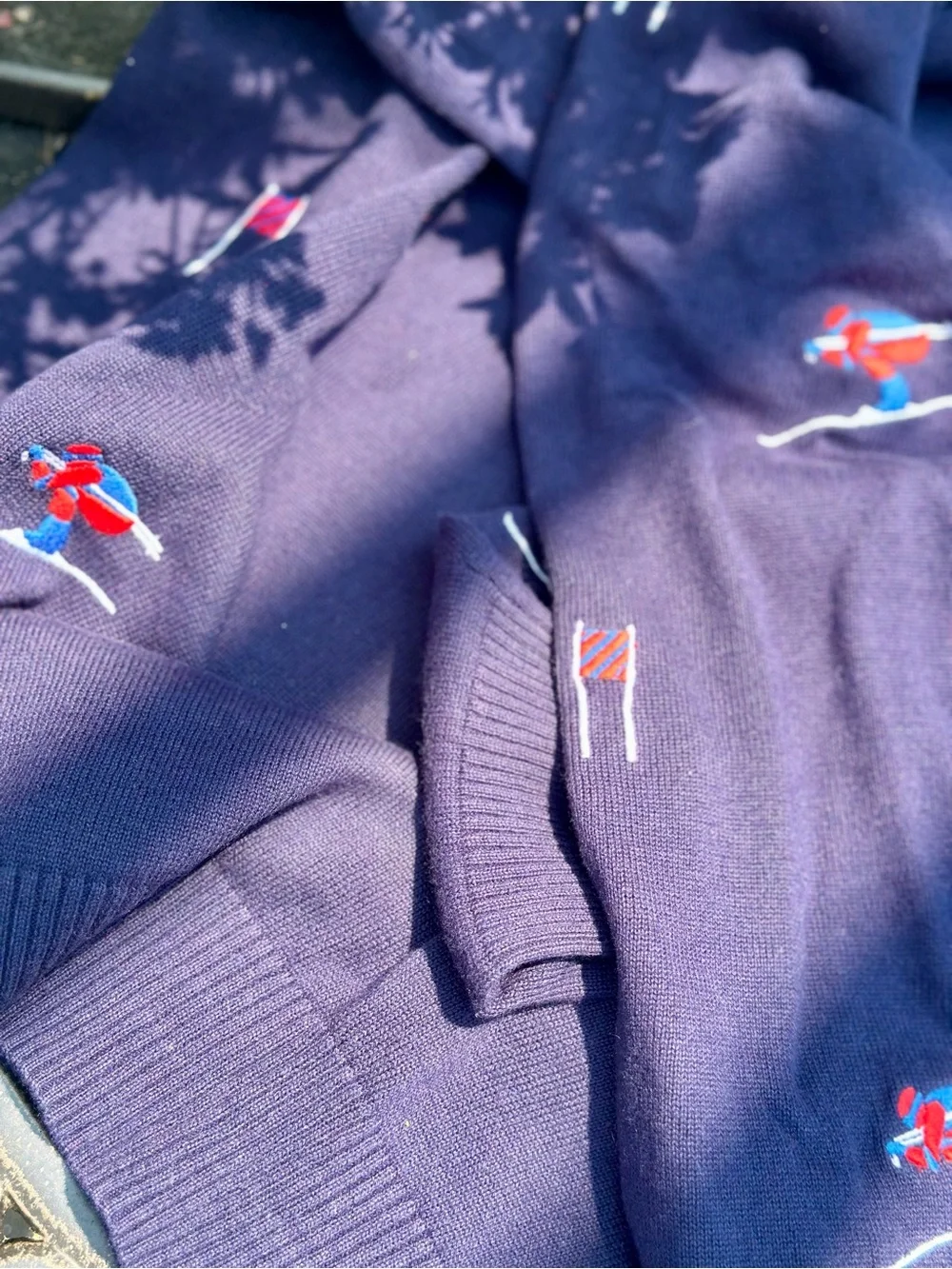 Club Room Ski Sweater Men M Turtleneck Embroidered Skiers NWT Winter